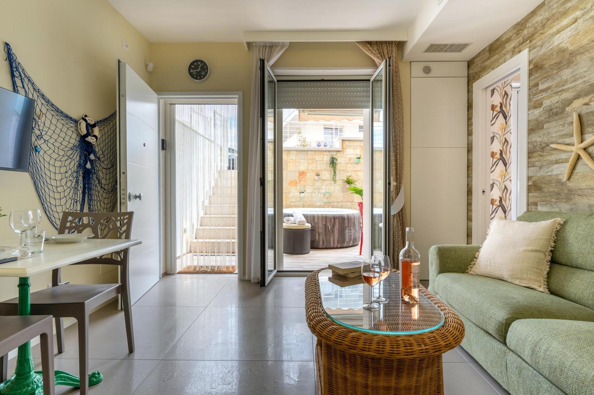 Cozy Marine Apt With Jacuzzi - 250Mt From Sea Polignano a Mare Dış mekan fotoğraf