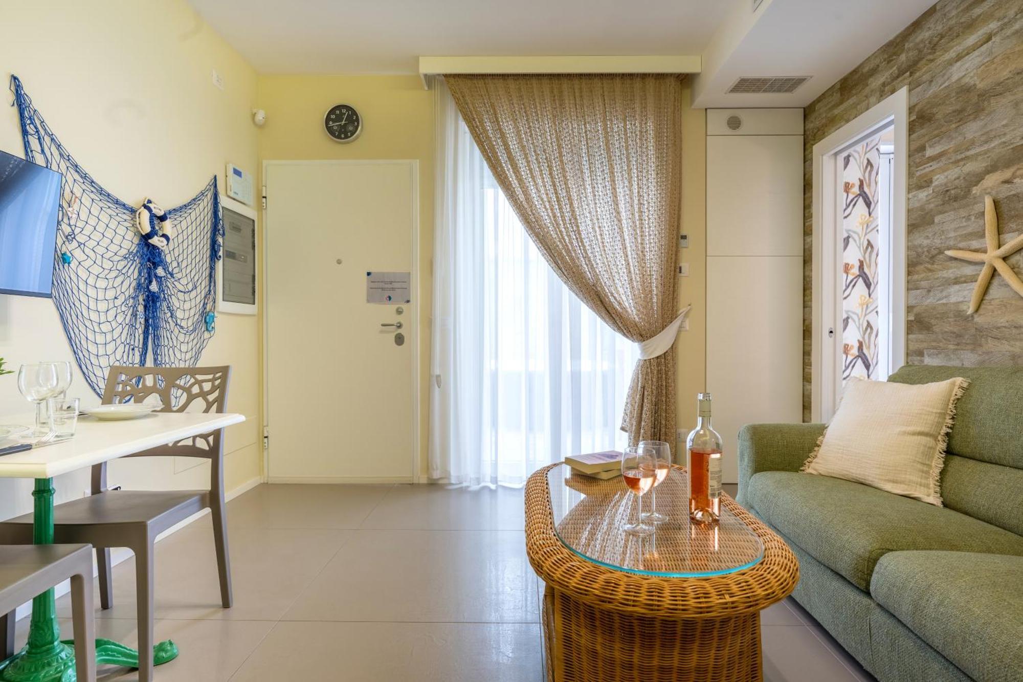 Cozy Marine Apt With Jacuzzi - 250Mt From Sea Polignano a Mare Dış mekan fotoğraf