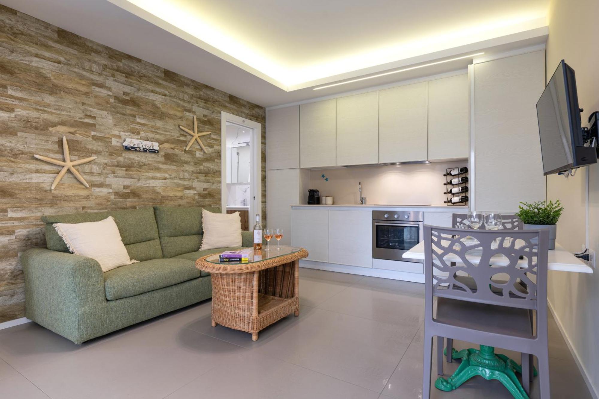 Cozy Marine Apt With Jacuzzi - 250Mt From Sea Polignano a Mare Dış mekan fotoğraf