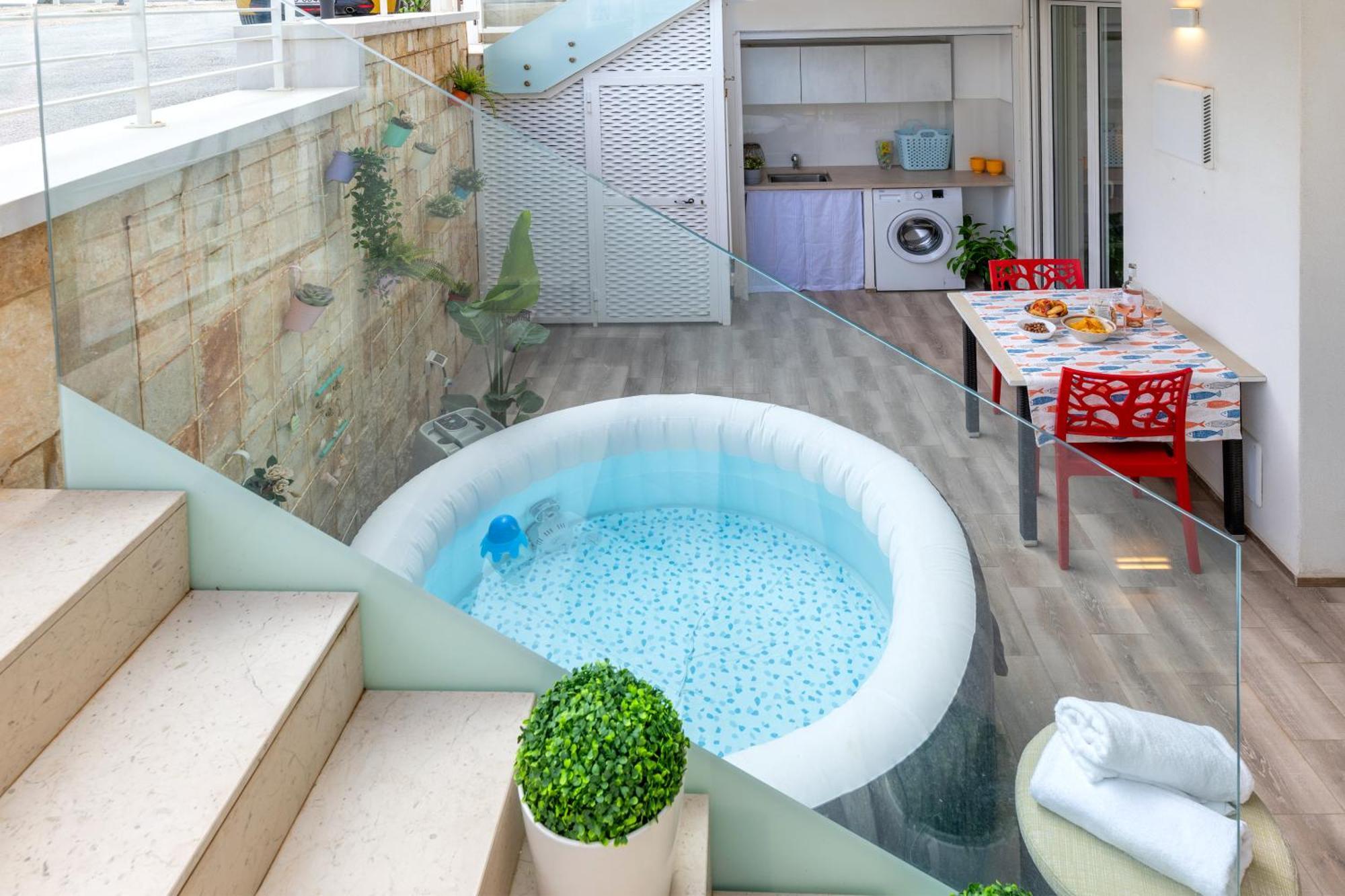 Cozy Marine Apt With Jacuzzi - 250Mt From Sea Polignano a Mare Dış mekan fotoğraf